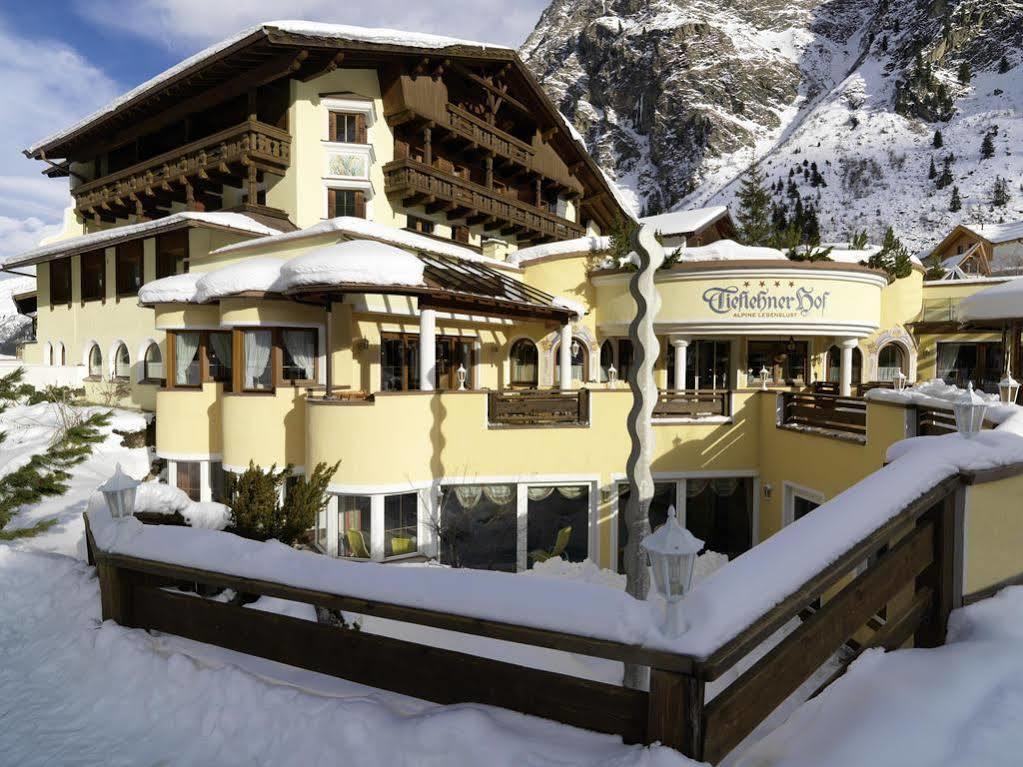 Tieflehner Hof Pitztalhaus Hotel سانكت ليونارد إم بيتزتال المظهر الخارجي الصورة